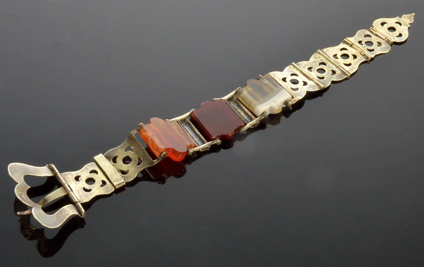 Antique Victorian 9K Gold Scottish Agate Buckle Bracelet C. 1860’s