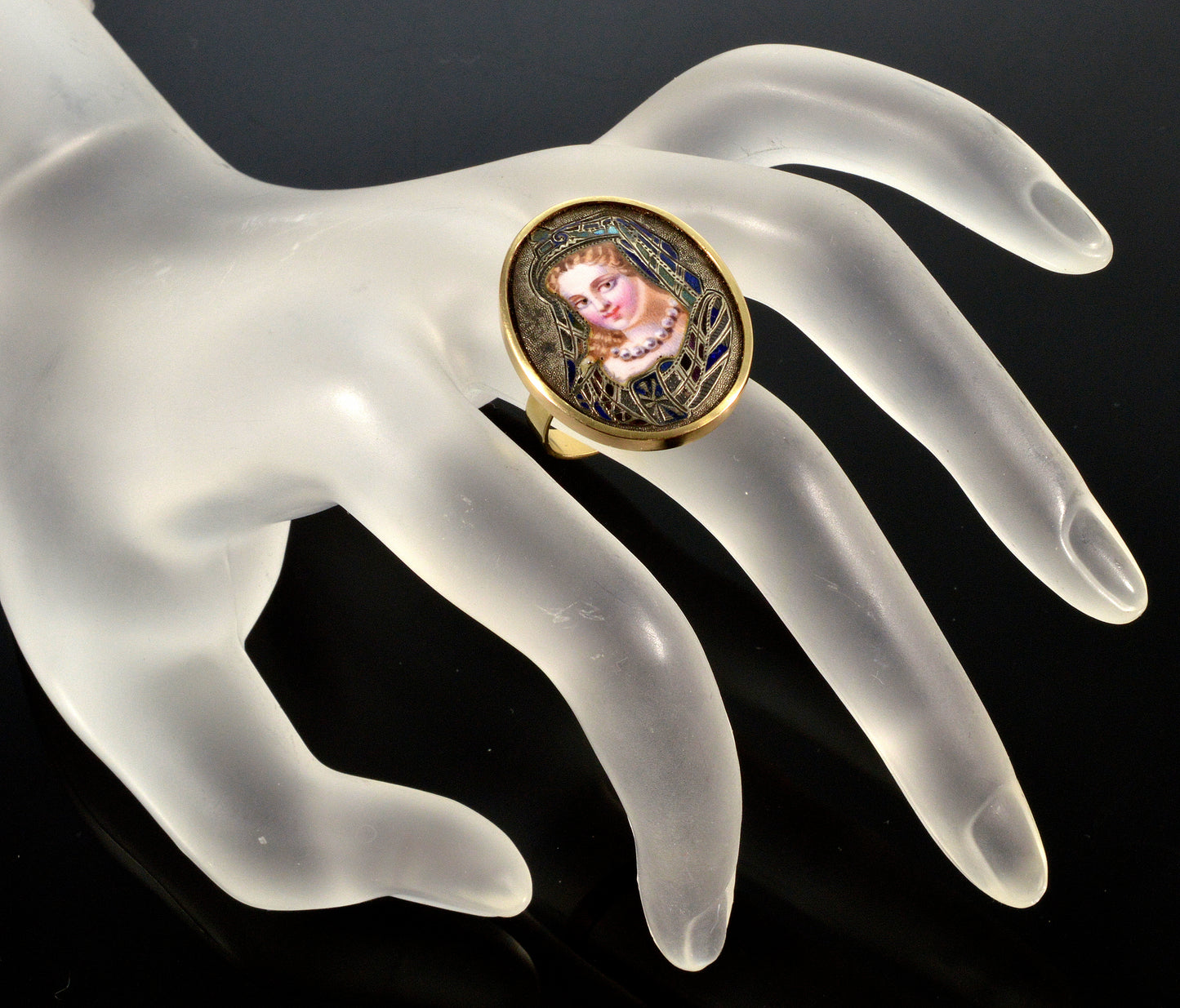 Victorian 14K Gold French Champleve Enamel Ring C.1860 Cameo Portrait of A Princess