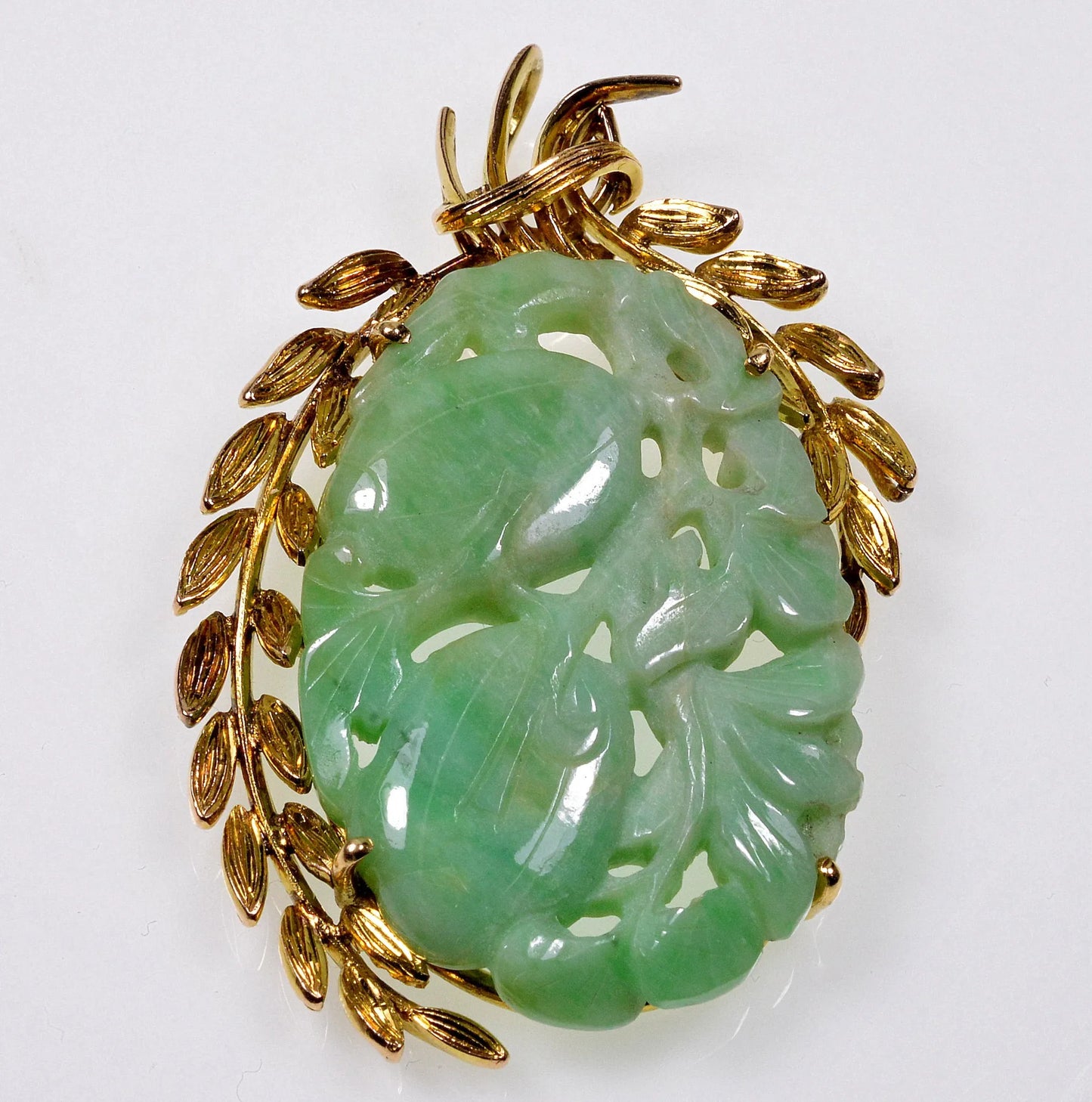 Art Deco 14K Gold Large Carved Jadeite Jade Pendant C.1920