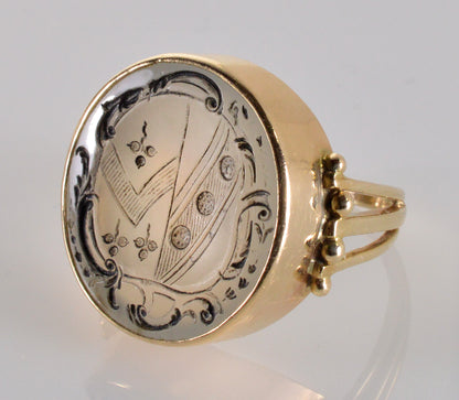 Antique Georgian 14K Gold Chalcedony Signet Ring Intaglio Armorial Crest Wax Seal C.1790