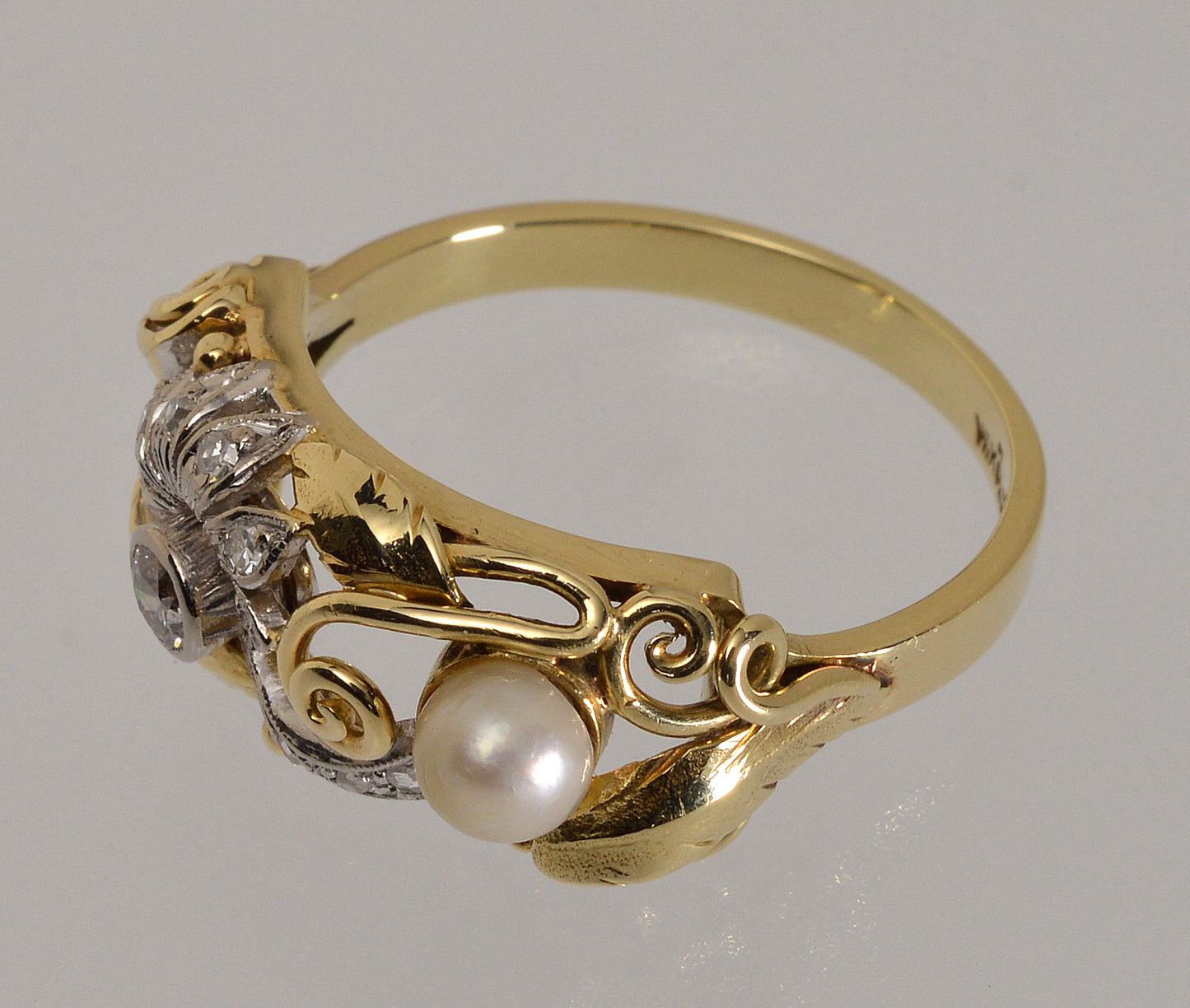 Antique Art Nouveau 14K Gold Platinum Diamond Pearl Ring
German Jugendstil W. Kölsch c.1900