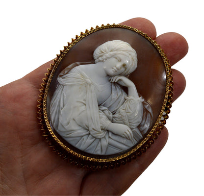 Antique Victorian Sibilla Persica Cameo Brooch 18K Gold Carnelian Shell C.1850