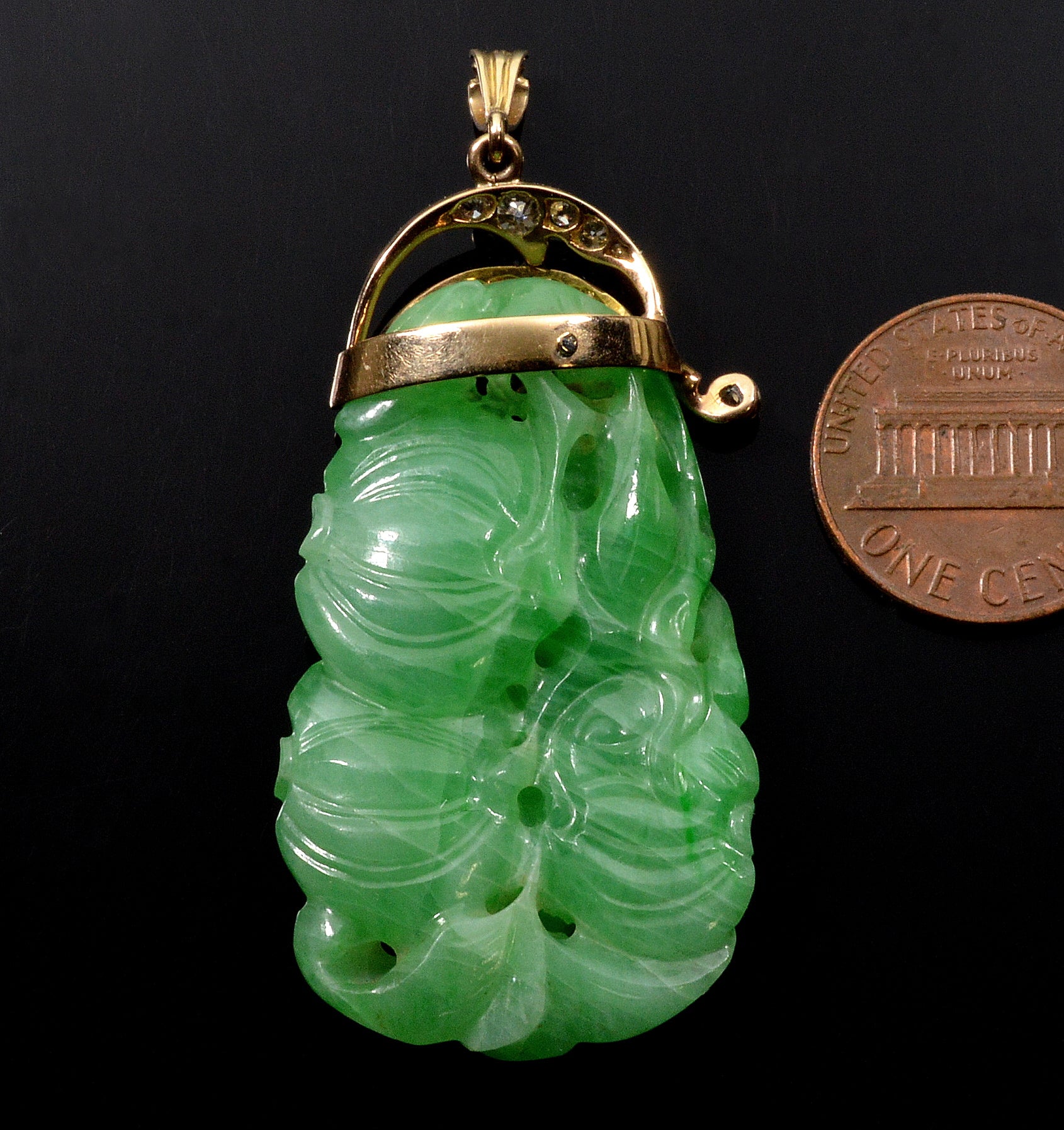 Antique Art Deco 14K Gold Diamond Jadeite Jade Pendant C.1920
