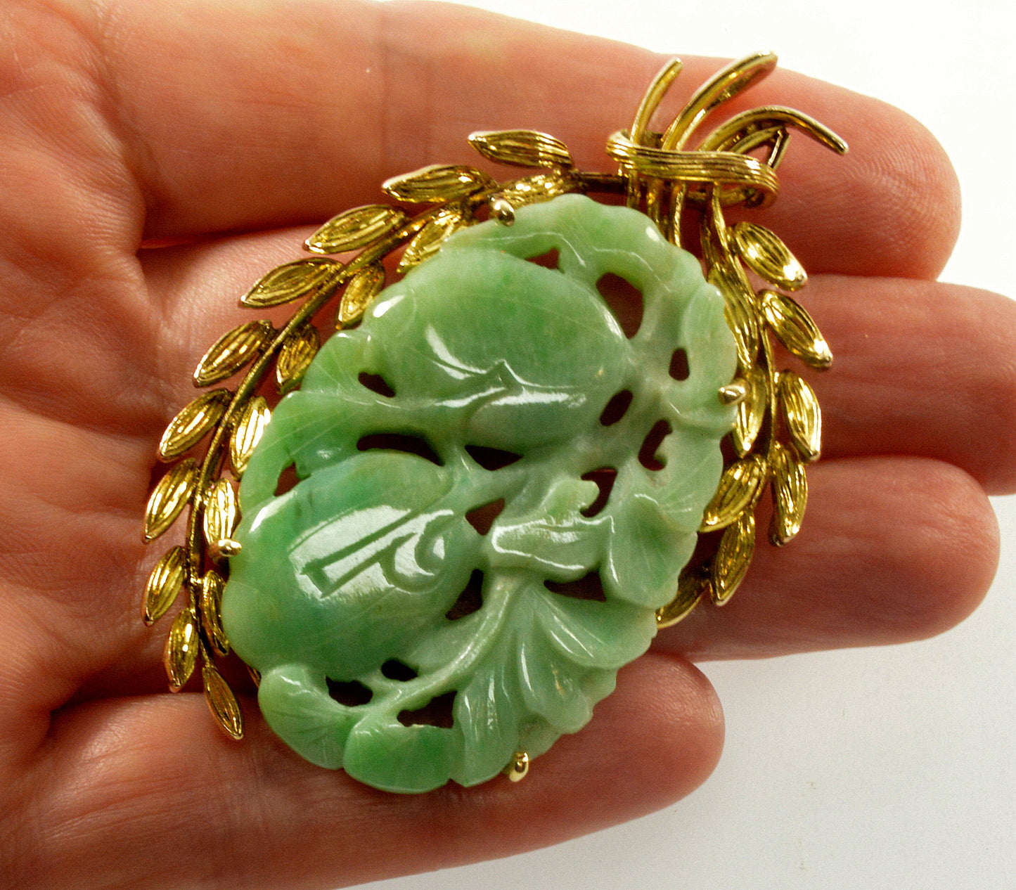 Art Deco 14K Gold Large Carved Jadeite Jade Pendant C.1920