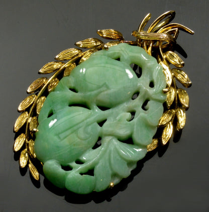 Art Deco 14K Gold Large Carved Jadeite Jade Pendant C.1920