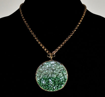 Vintage 14K Gold Carved Jadeite Jade Pendant Signed MONARCH C.1950