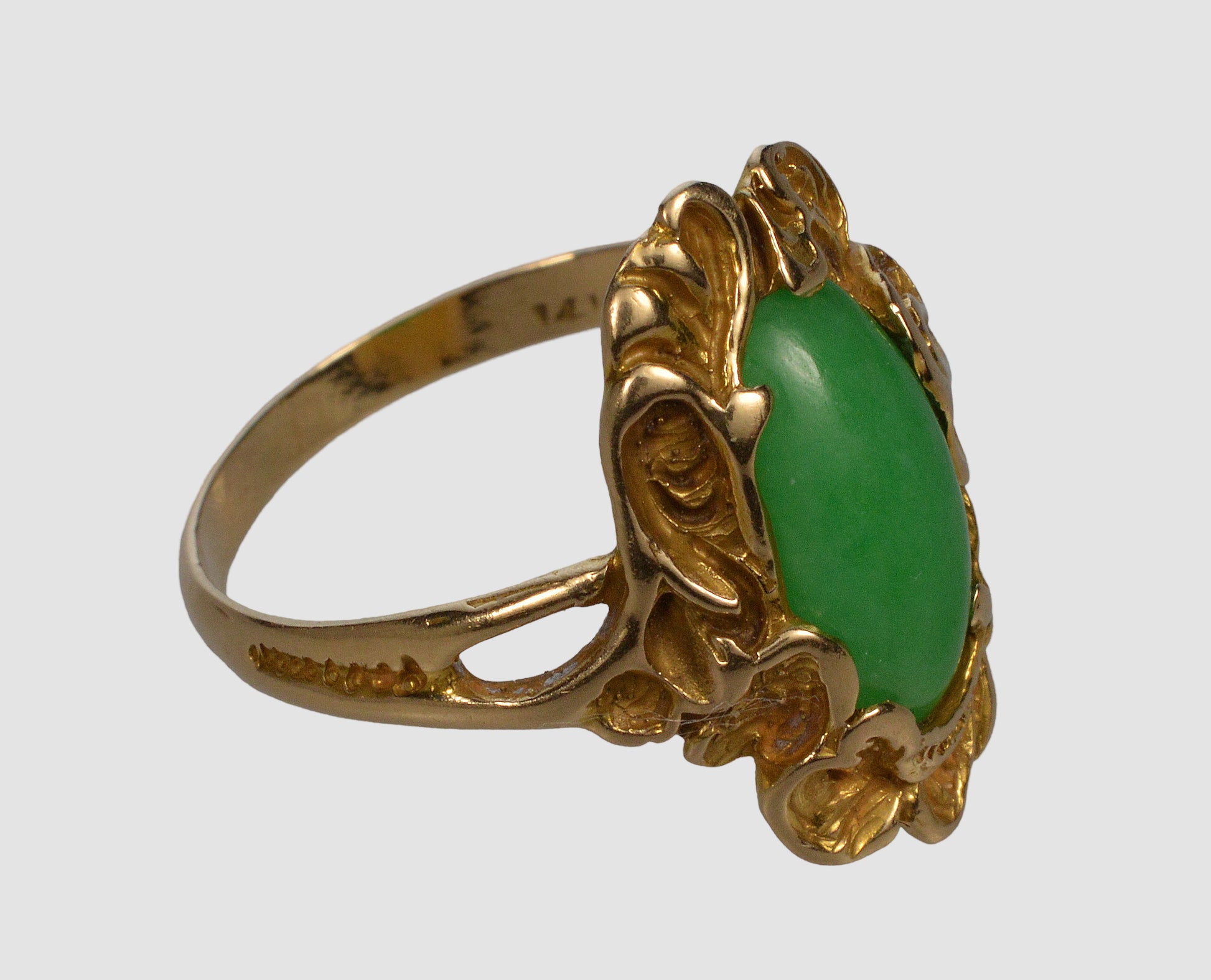 Art Nouveau Walton & Co 14K Gold Jadeite Jade Ring C.1900