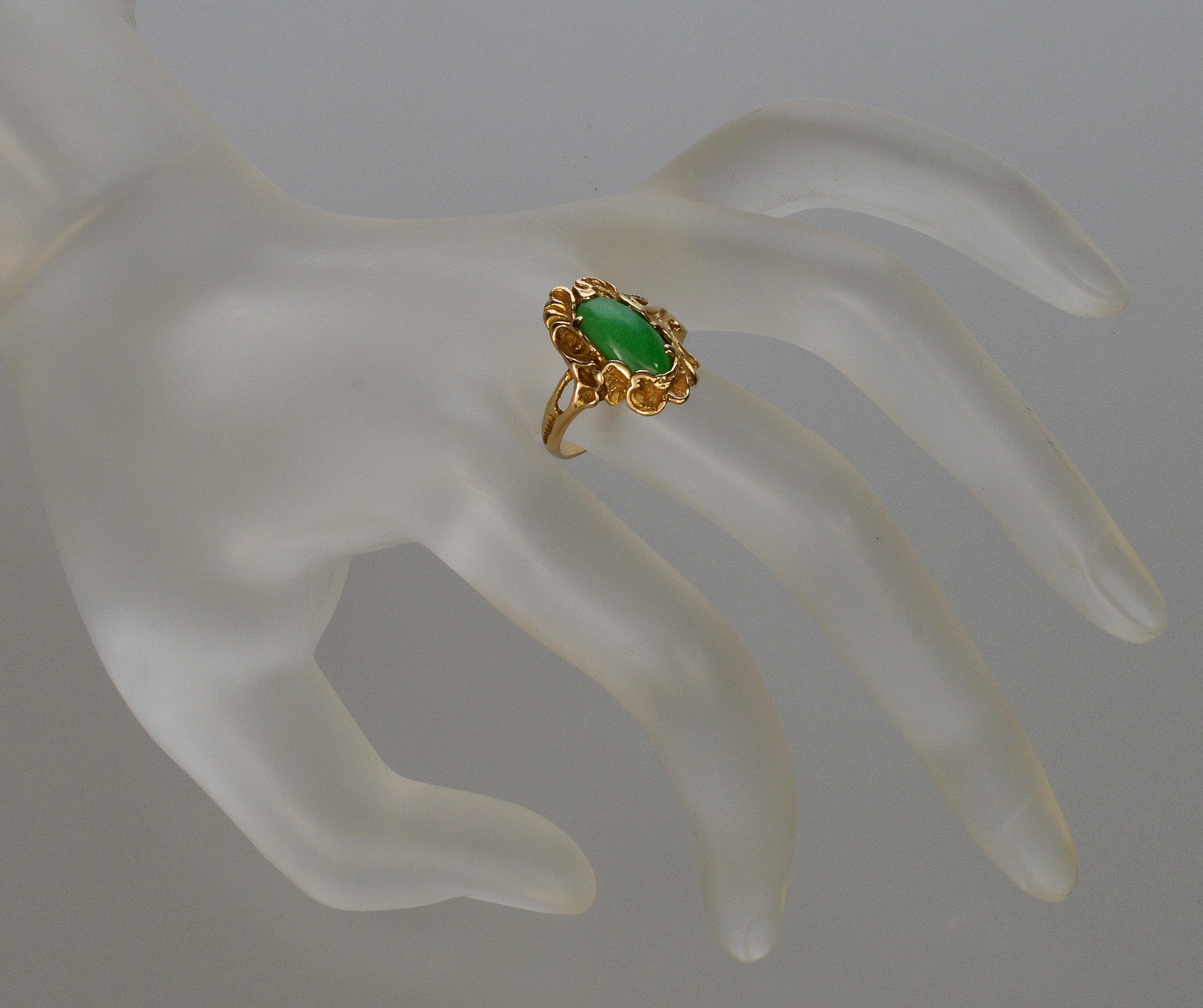 Art Nouveau Walton & Co 14K Gold Jadeite Jade Ring C.1900