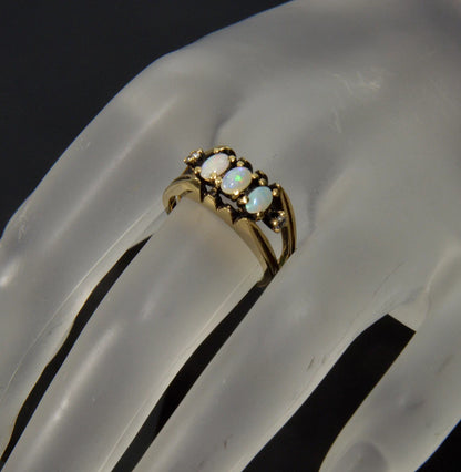 14K Gold Australian Opal Diamond Ring Designer Size 6 1/4