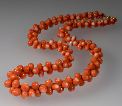 Art Deco Momo Coral Dog Bone Bead Necklace C.1930