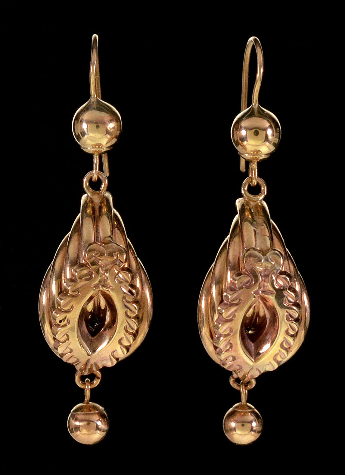 Antique Victorian 9K Gold Wreath Earrings C.1880