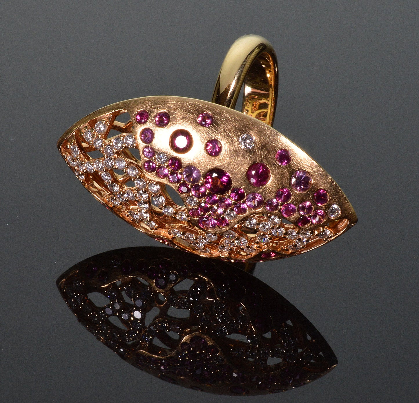 Bucherer 18k Gold Diamond Pink Sapphire Ring Size 7 1/4