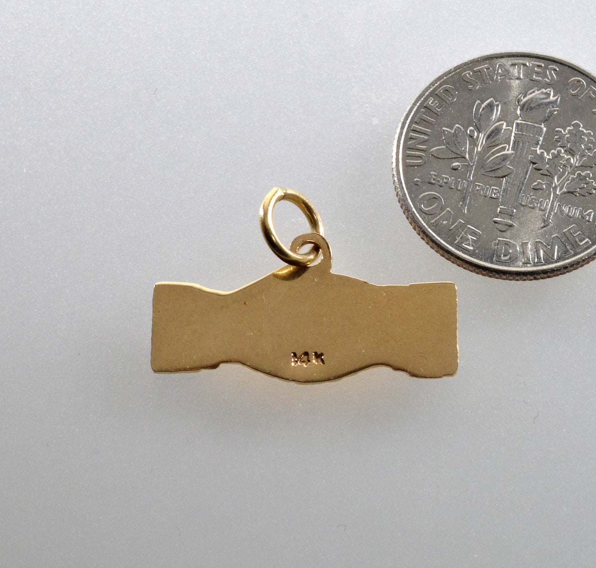 Antique Victorian 14K Gold Enamel Fede Pendant C.1890 004151