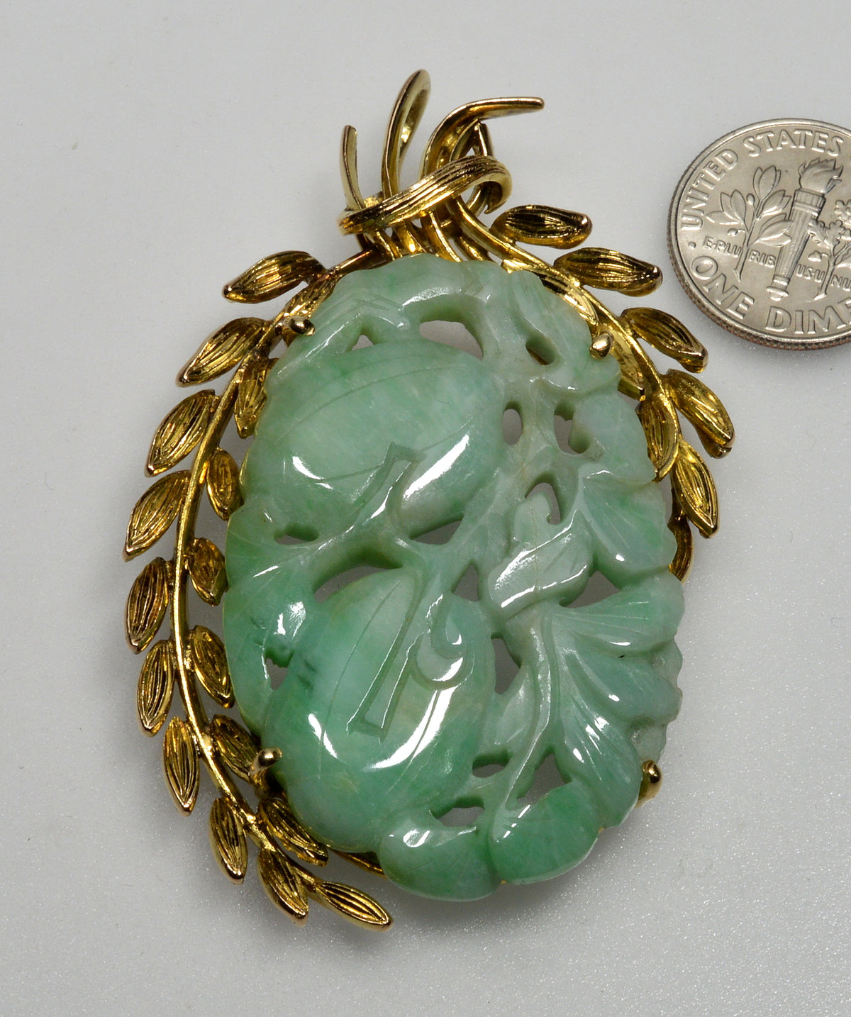 Art Deco 14K Gold Carved Jadeite Jade Large Pendant C.1920