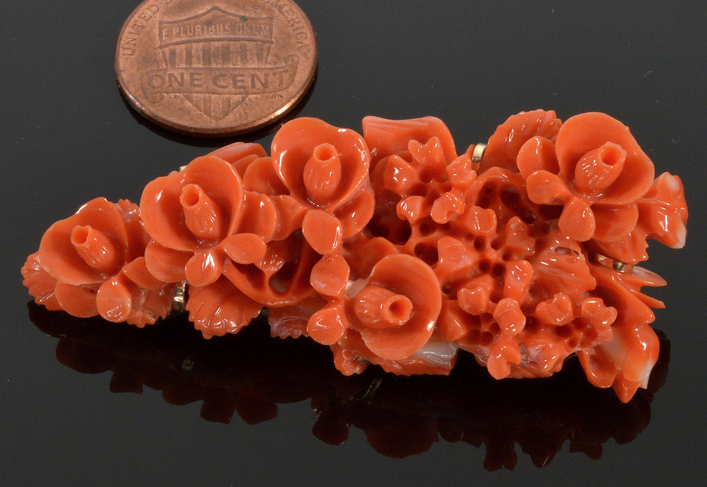 Estate Carved Salmon Coral Roses 14K Brooch Pin C.1930