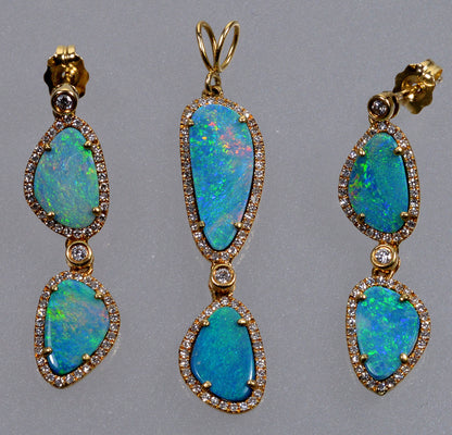 Estate 18K Gold Australian Opal Diamond Earrings Pendant Set