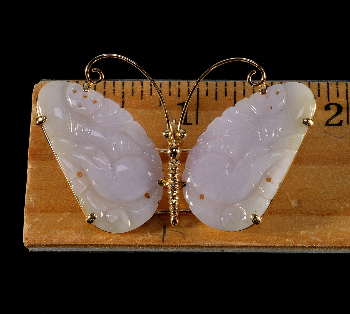 Gump's Lavender Jade 14K Gold Butterfly Brooch Pendant C.1970