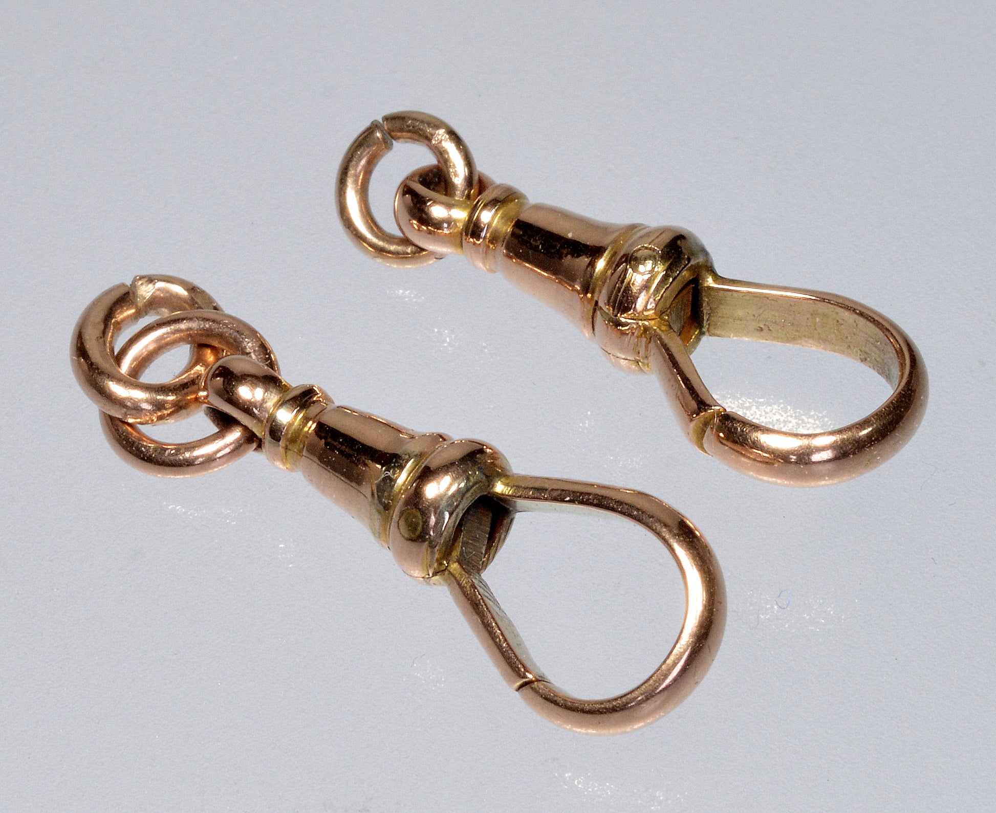 Victorian 9K Gold Pair Of Dog Clip Clasp For Pocket Watch Albert Chain 0313