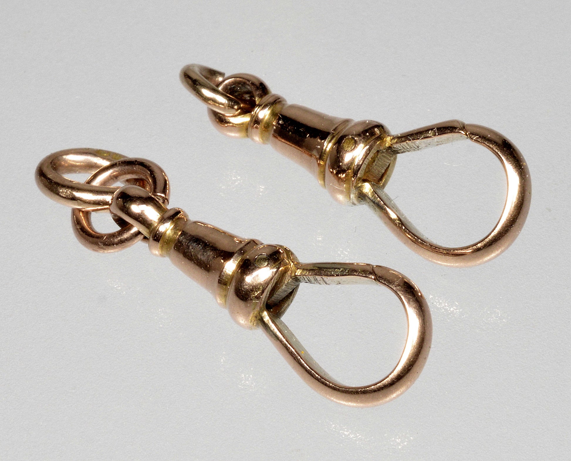 Victorian 9K Gold Pair Of Dog Clip Clasp For Pocket Watch Albert Chain 0313