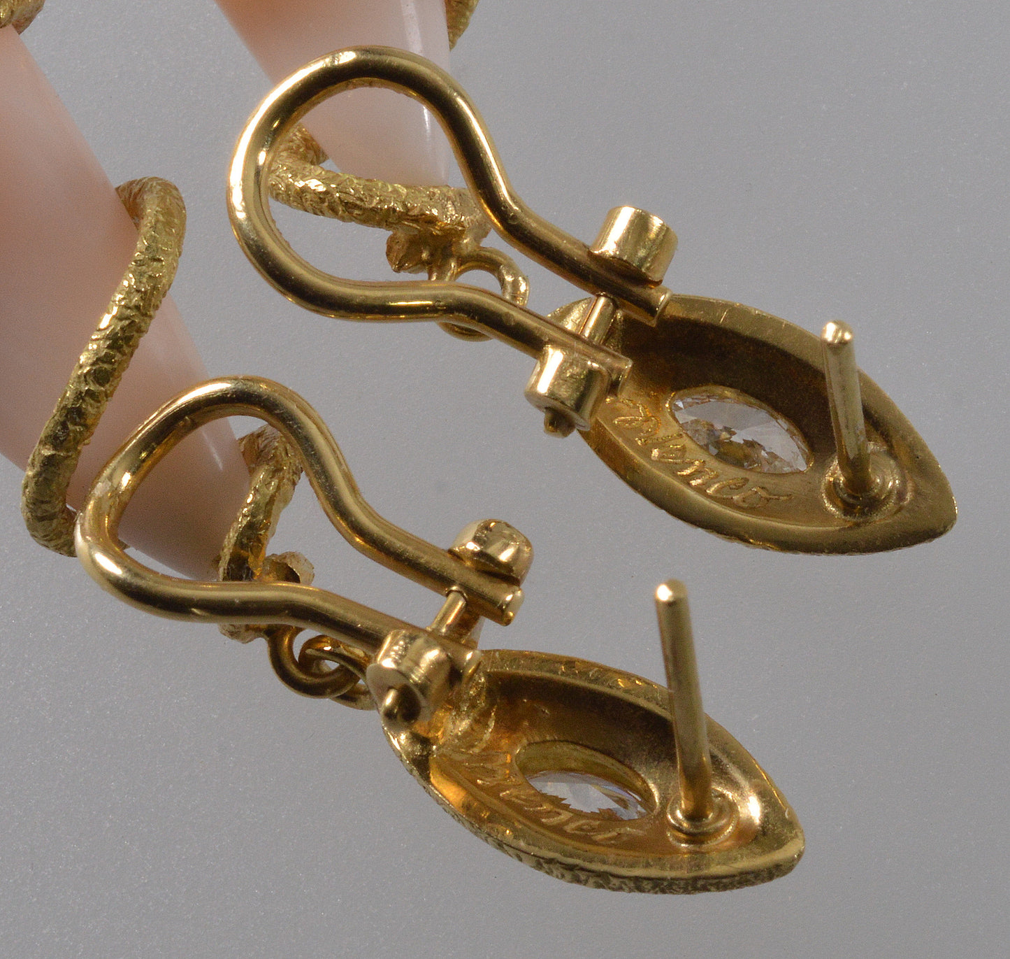 Italian 18K Gold 1.0 CTW Diamonds Coral Snake Earring C.1980