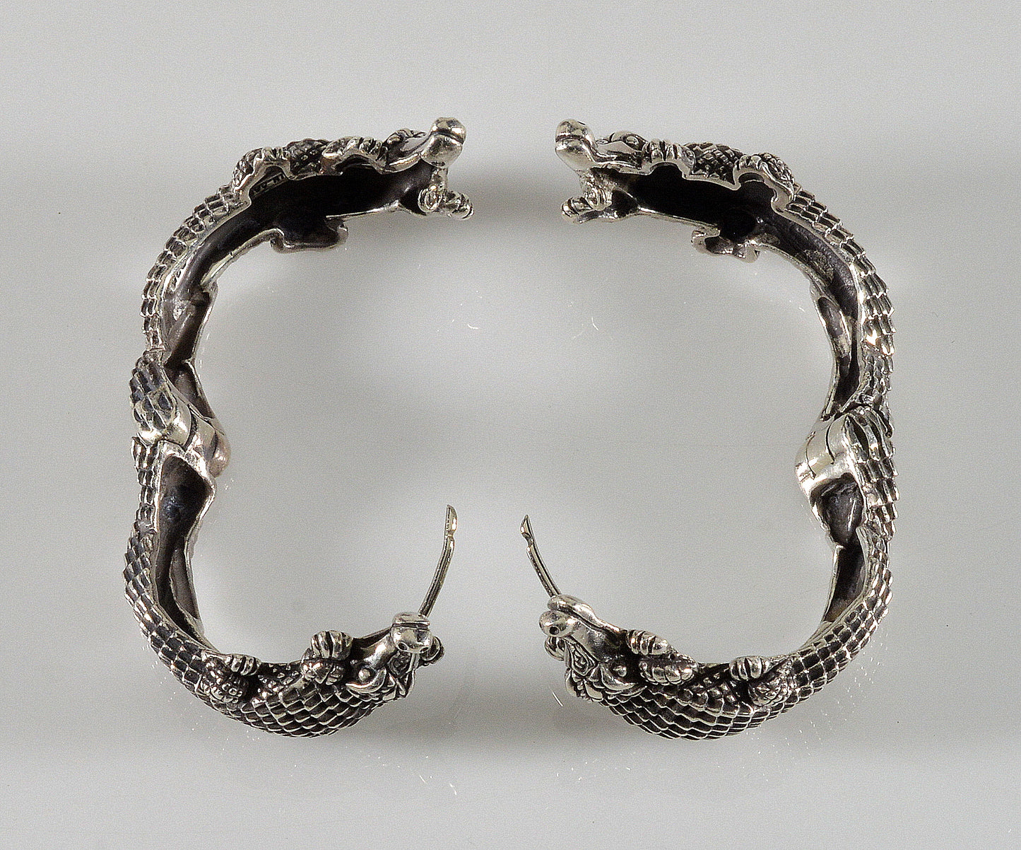 Kieselstein-Cord 2000 Sterling Silver 925 Alligator Hoop Earrings Designer Jewelry
