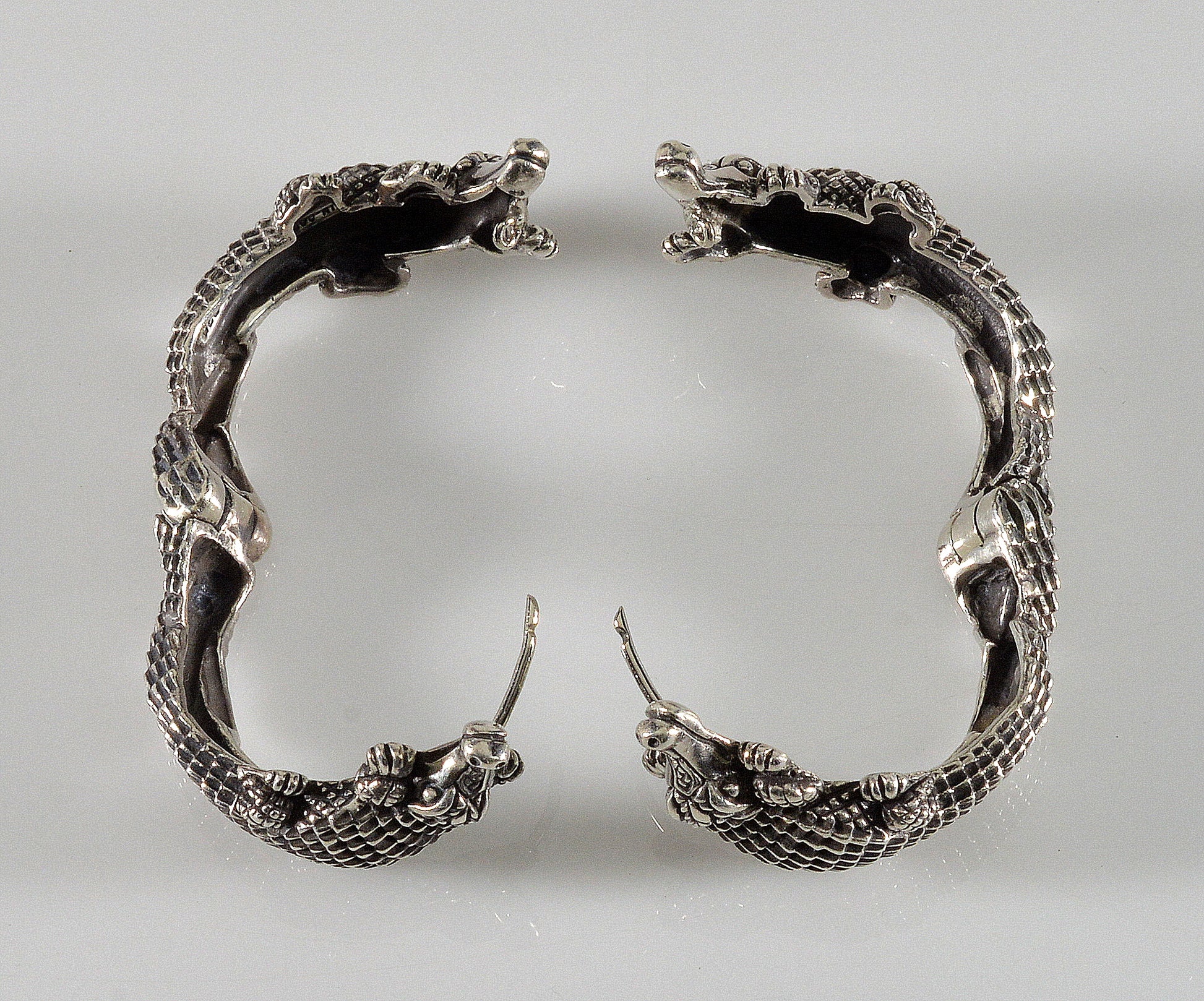 Kieselstein-Cord 2000 Sterling Silver 925 Alligator Hoop Earrings Designer Jewelry